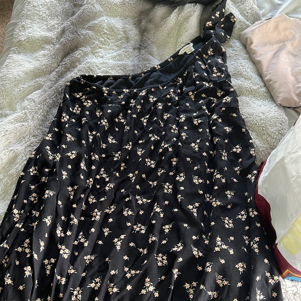 American Eagle one shoulder dress. Size Medium.